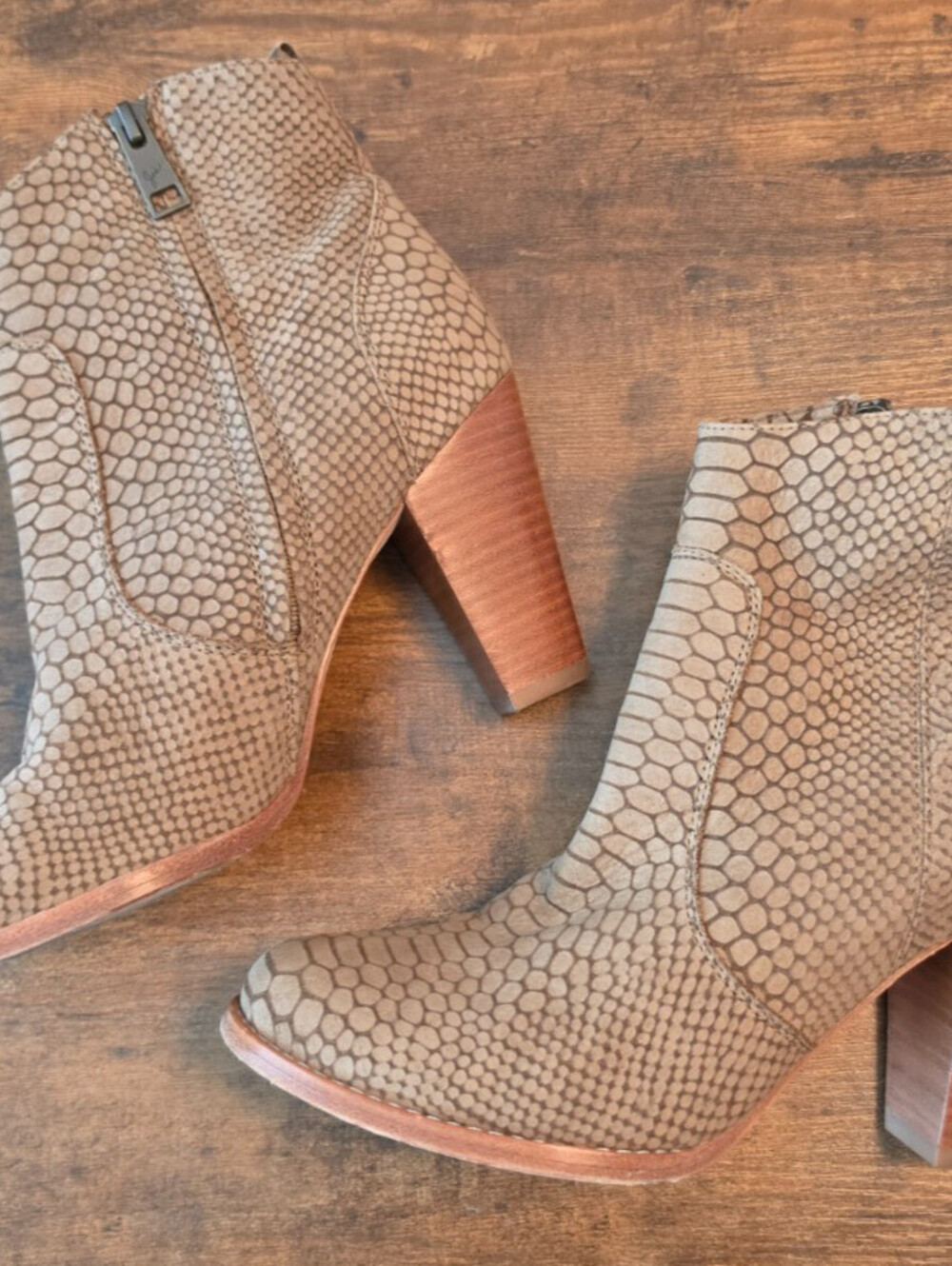 Joie Dalton Tan Snakeskin Stacked 3.5 " Heel Leather Bootie Womens EU 39 USA 8